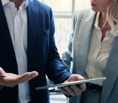 The Communication between the independent directors and the audit supervisor and the accountant